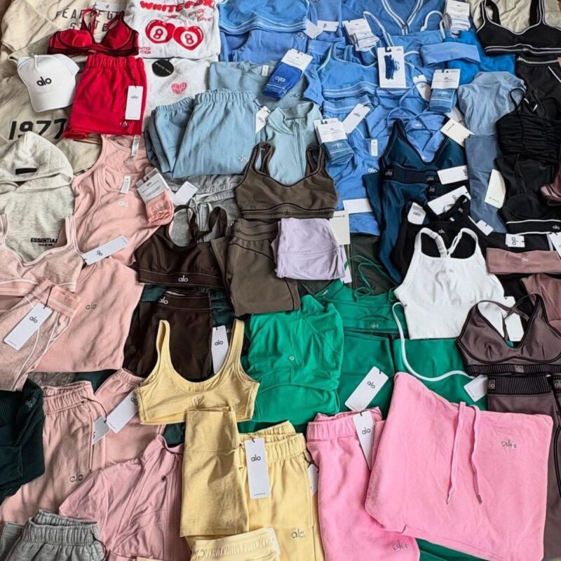 Alo Yoga clothing